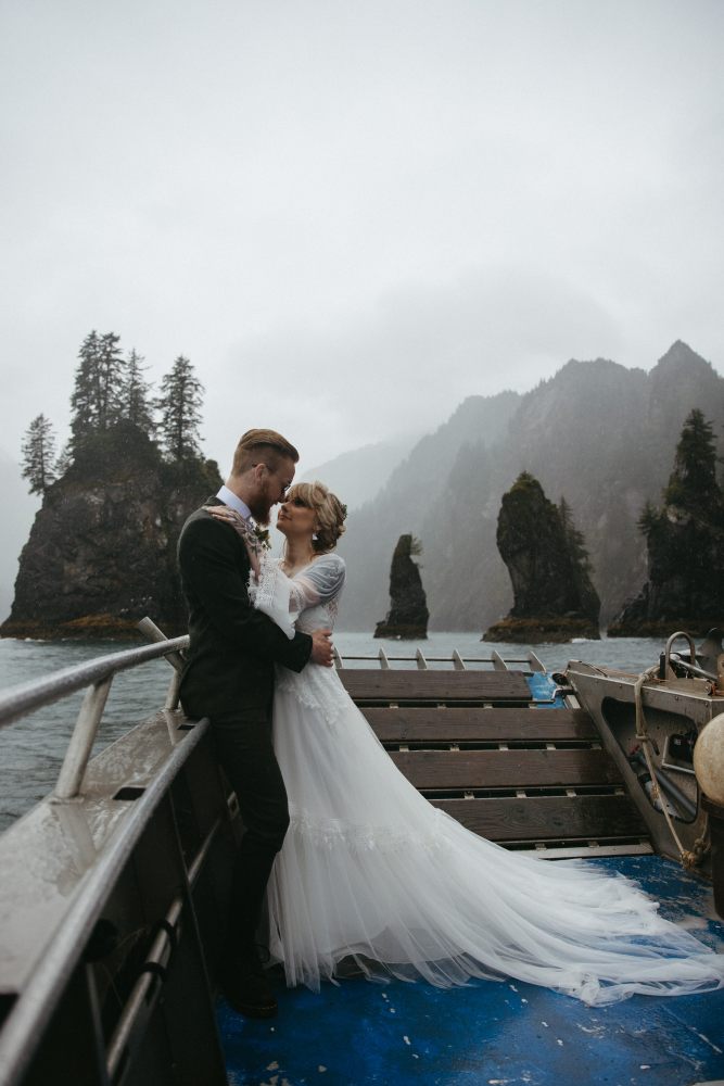 Alaska Elopement in Seward Alaska with Millers Landing